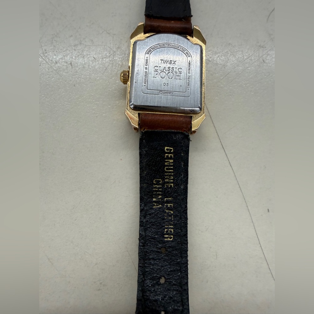 Rare Vintage Timex Disney Winnie The Pooh Square Watch - Picture 7 of 8